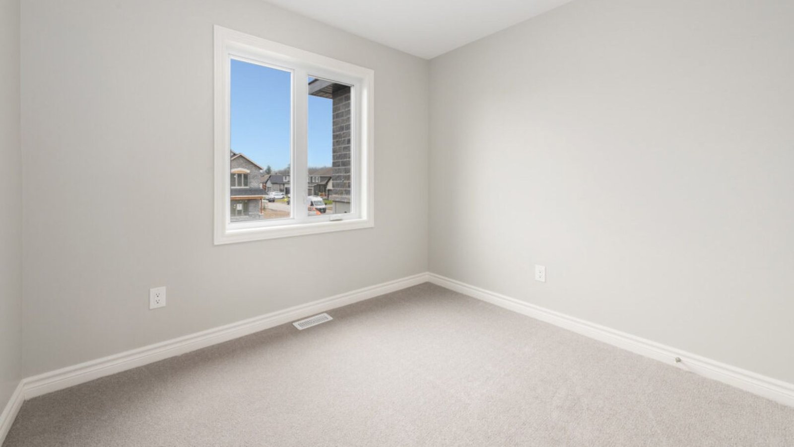 small room 1